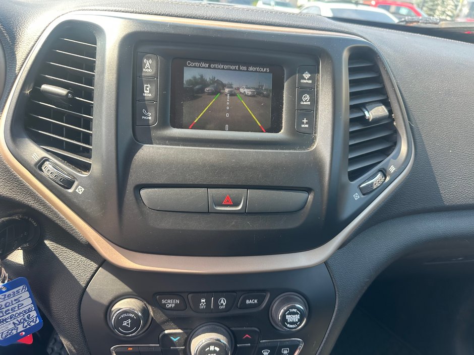 Jeep Cherokee Sport 2015-12