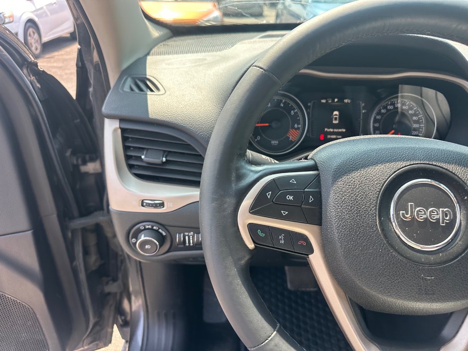 Jeep Cherokee North 2015-10