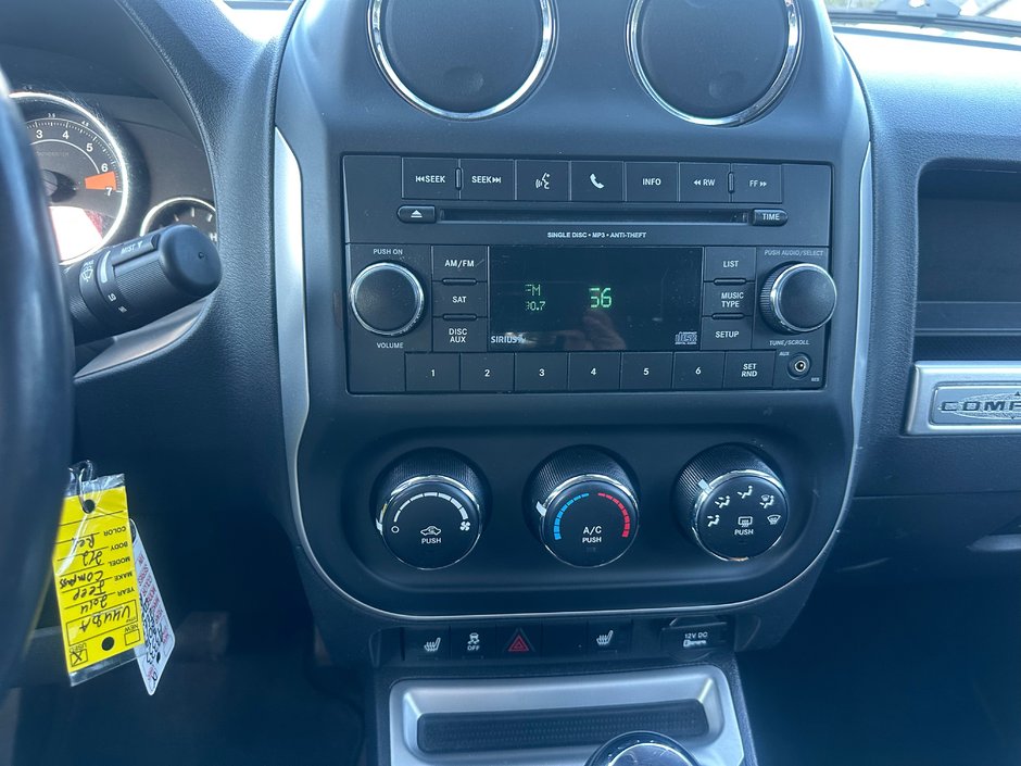 2014 Jeep Compass North 4 x4-15