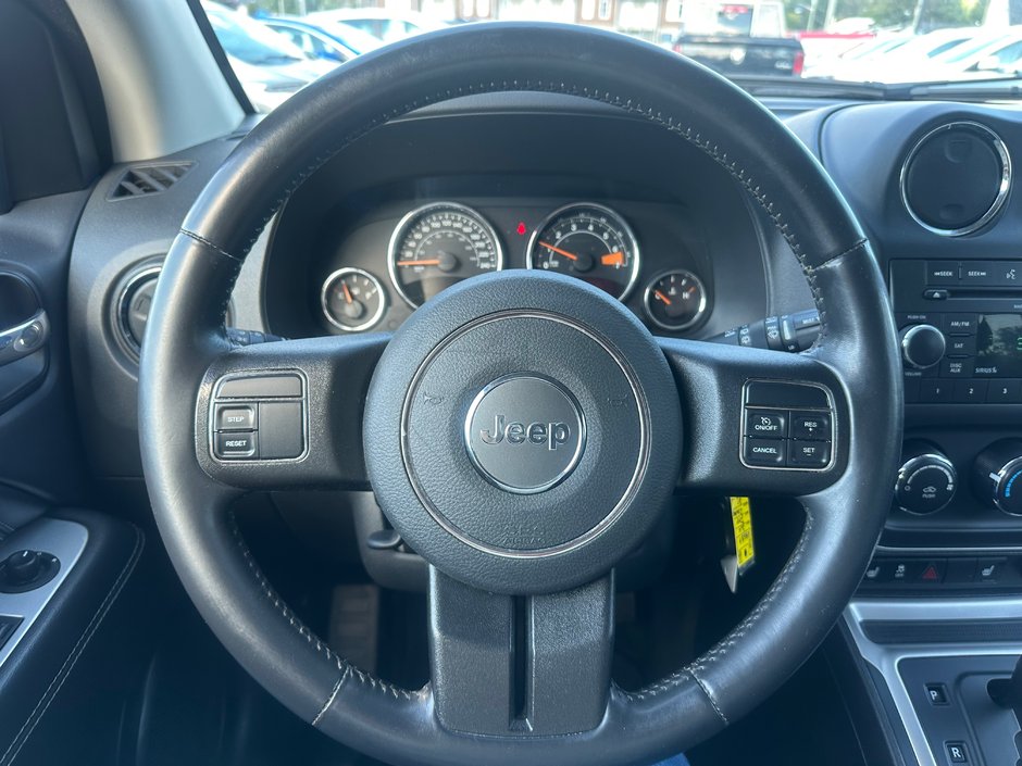 2014 Jeep Compass North 4 x4-10