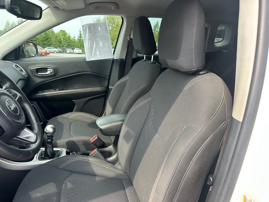 Jeep Compass Sport 2019-6