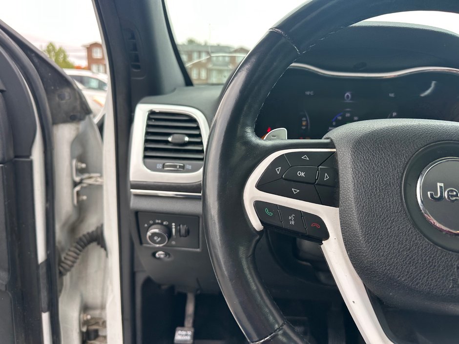2015 Jeep Grand Cherokee Limited-13