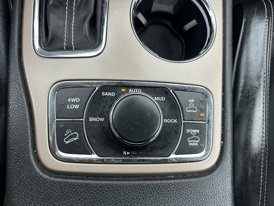 Jeep Grand Cherokee Overland 2016-16