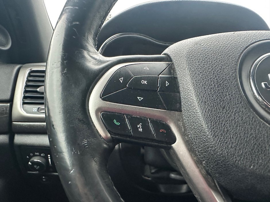 2018 Jeep Grand Cherokee Laredo-10