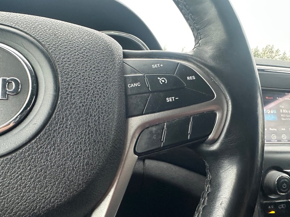 2018 Jeep Grand Cherokee Laredo-11
