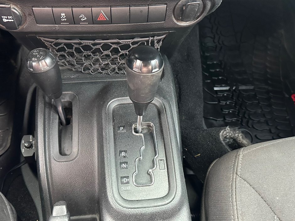 Jeep Wrangler Sport 2017-12