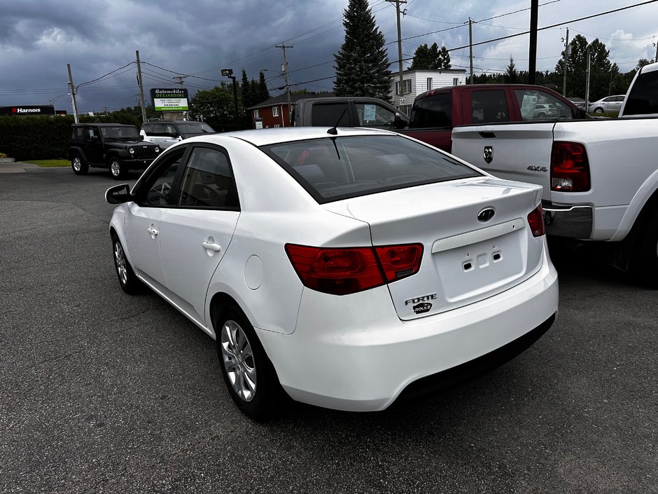 2011 Kia Forte-2