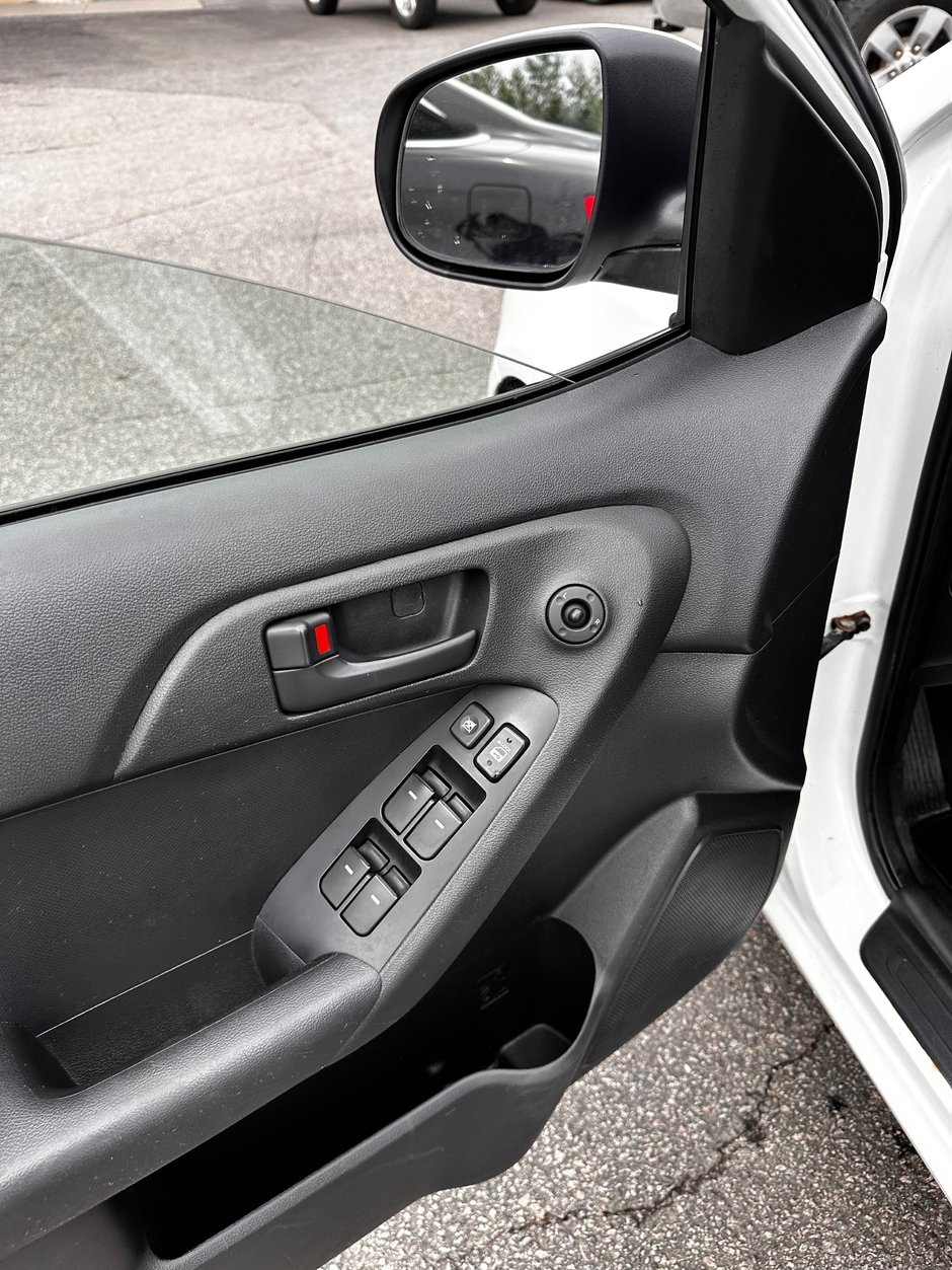 2011 Kia Forte-6