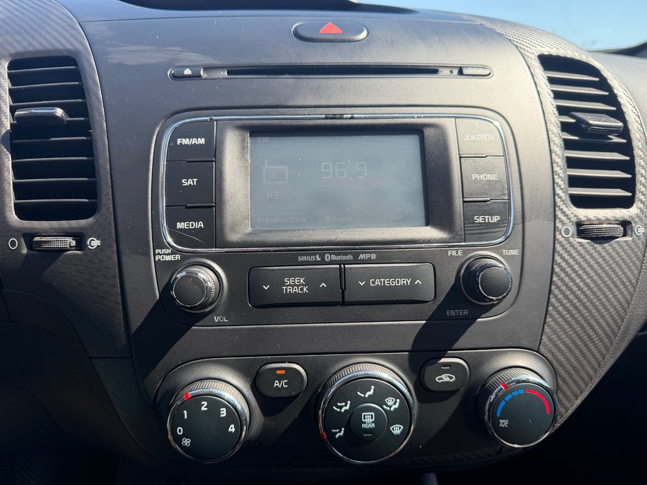 2015 Kia Forte EX-9