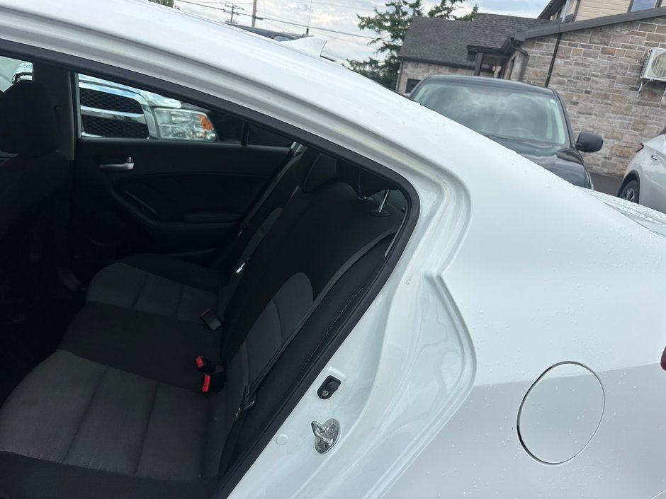 Kia Forte LX 2015-4
