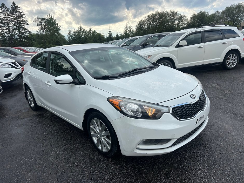 Kia Forte LX 2015-0