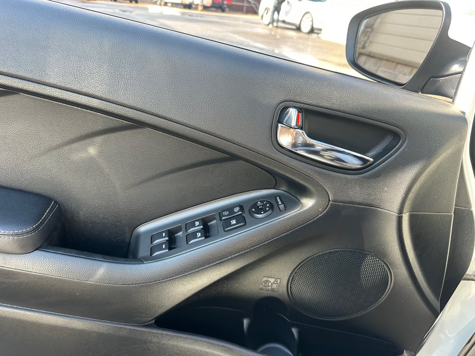 2016 Kia Forte EX-13