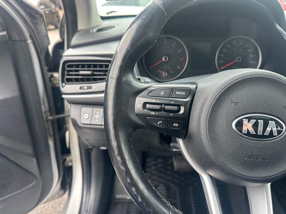 Kia Rio 5-door EX 2020-16