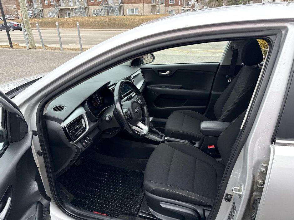 Kia Rio 5-door EX 2020-6