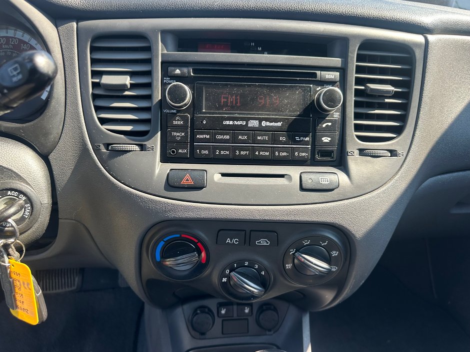 2010 Kia Rio Lx-7