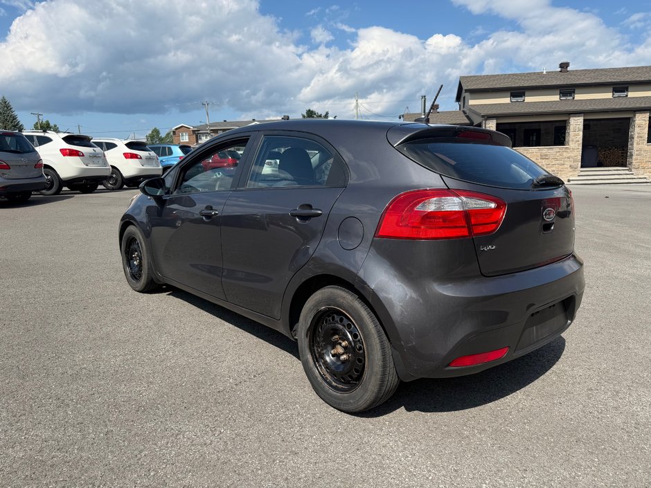 Kia Rio LX 2012-2