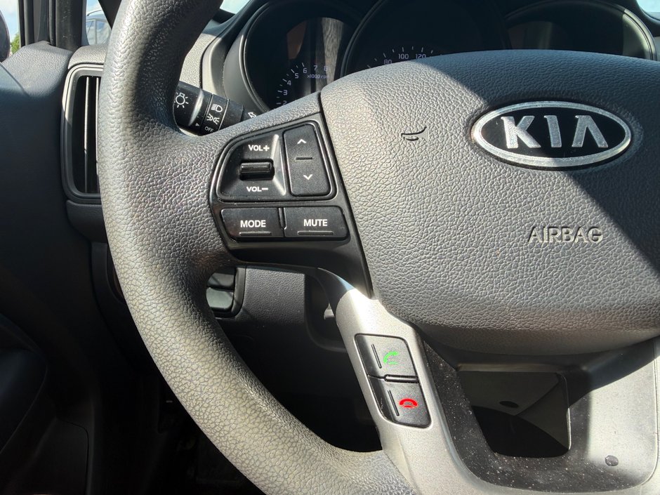 Kia Rio LX 2012-13