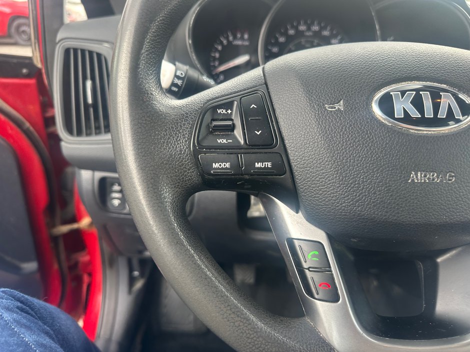 2014 Kia Rio LX-9