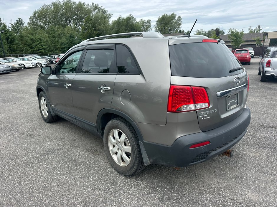 Kia Sorento LX AWD 2011-2