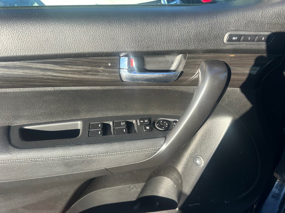 Kia Sorento EX AWD 2012-9
