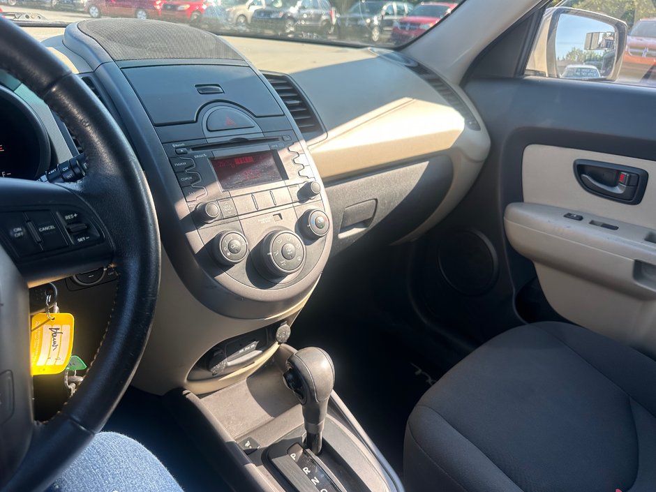 Kia Soul Lx  plus 2010-10