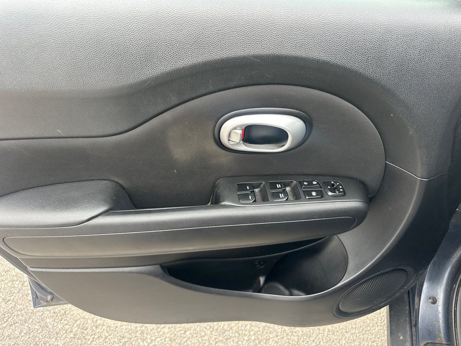 Kia Soul LX 2014-8