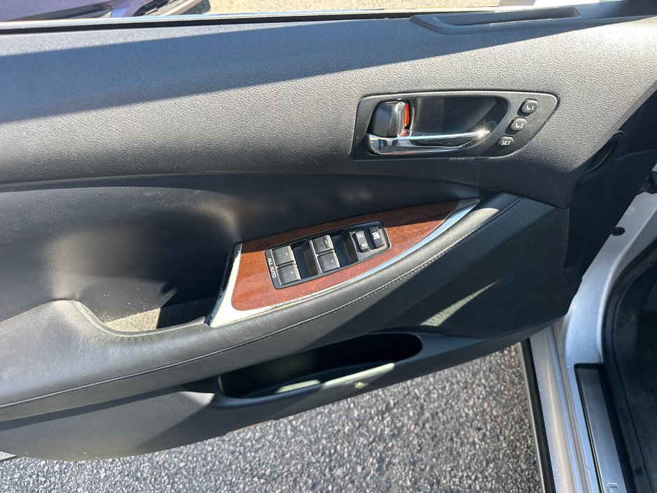 Lexus ES 350  2010-8