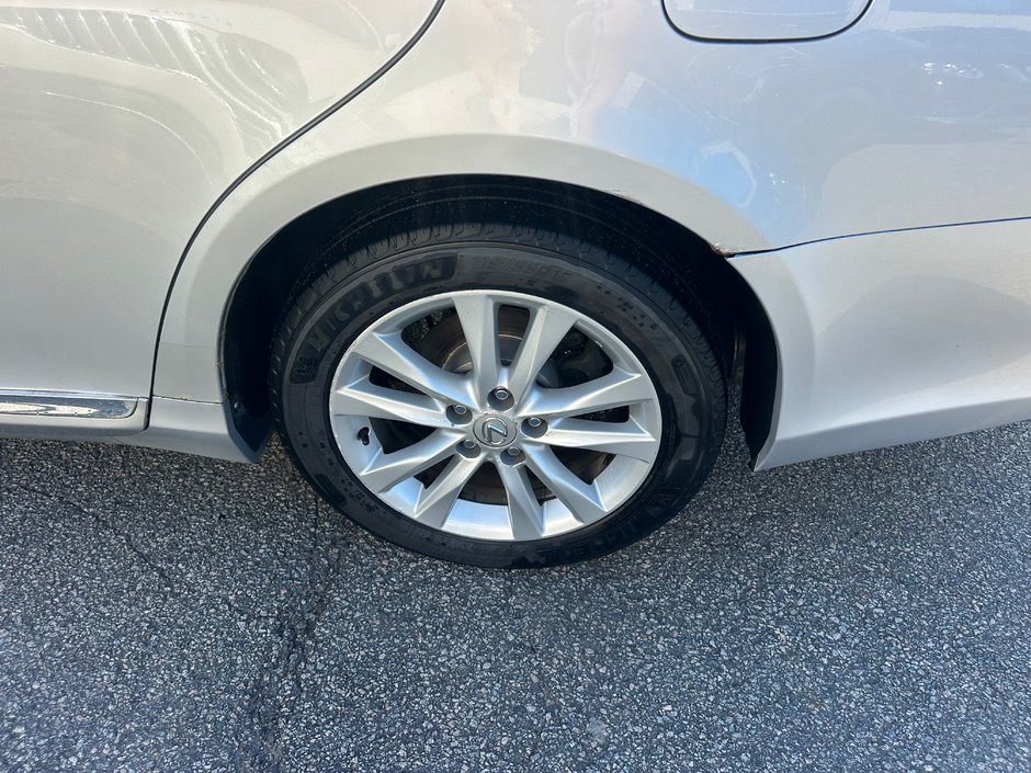 Lexus ES 350  2010-3
