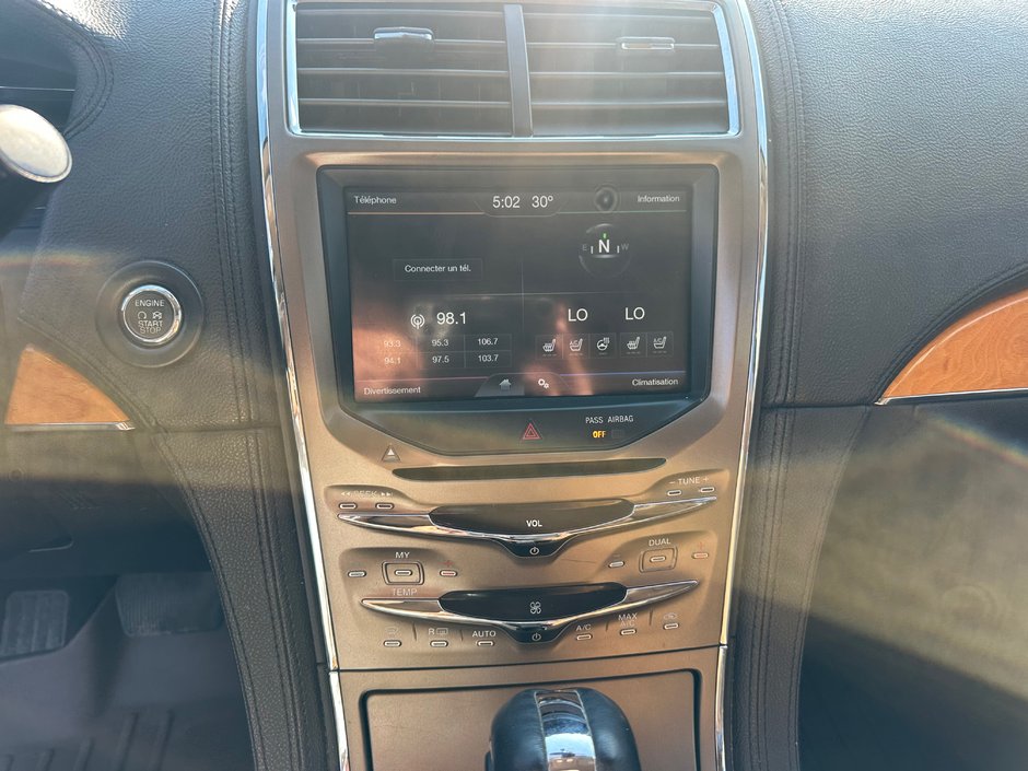 2011 Lincoln MKX AWD-12