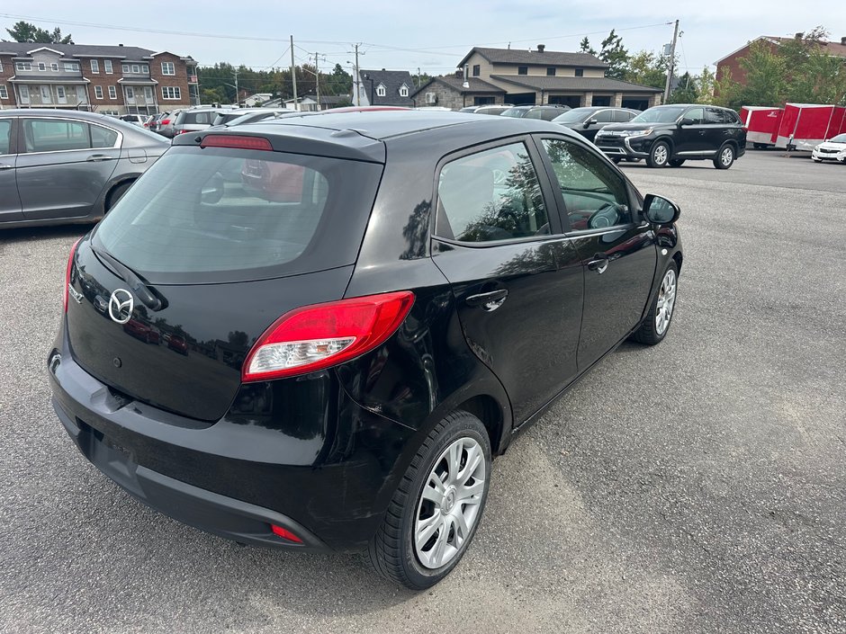 Mazda 2  2011-2