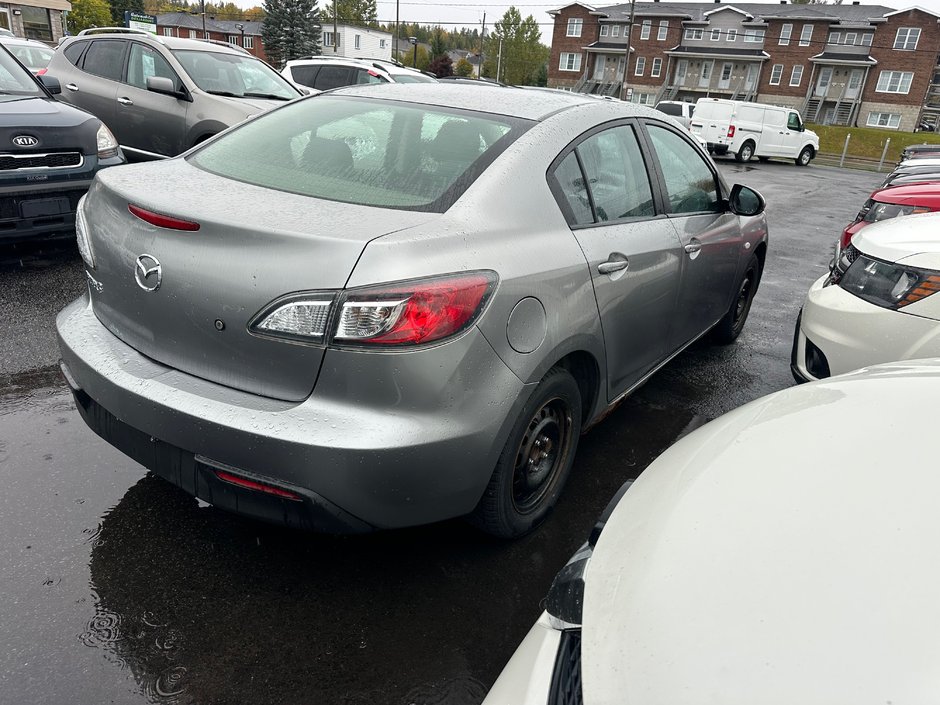 Mazda 3  2010-2
