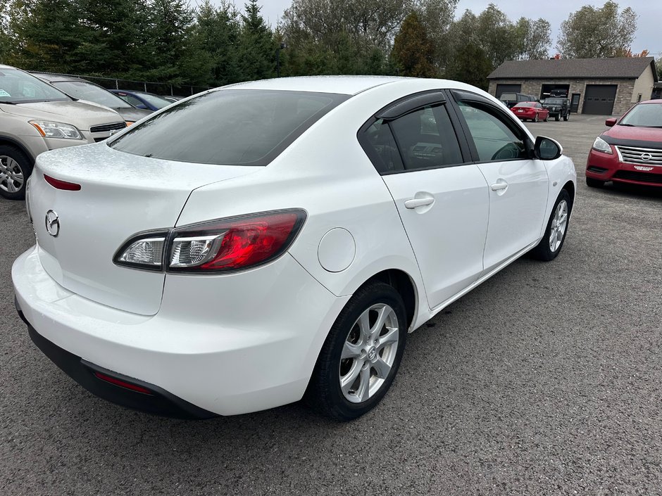 Mazda 3  2010-2