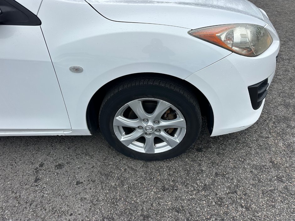 Mazda 3  2010-4