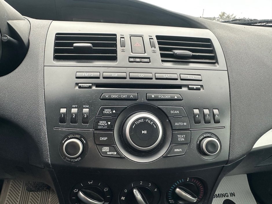 2012 Mazda 3 GX-6