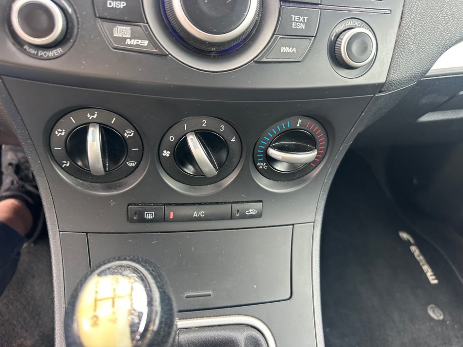 Mazda 3 GX 2012-11