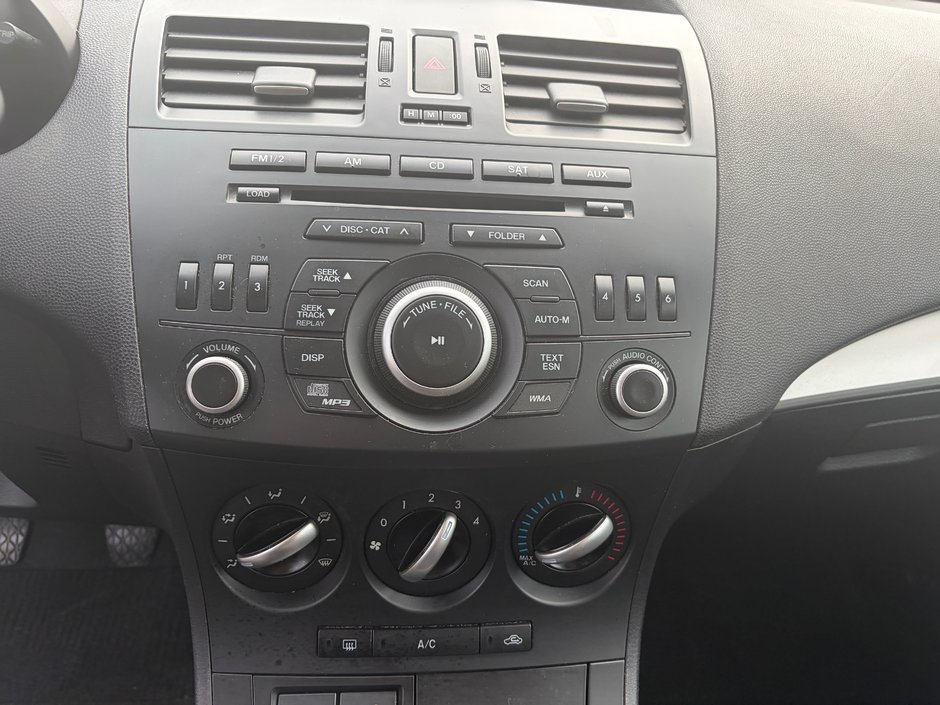 Mazda 3 GS-SKY 2013-15
