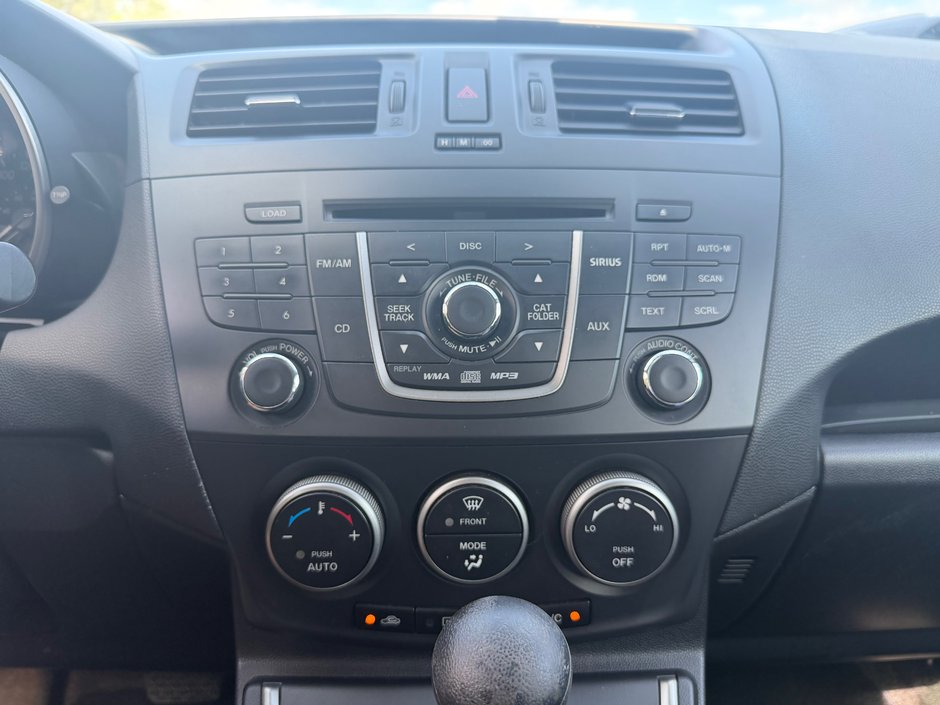 Mazda 5 GS 2012-12