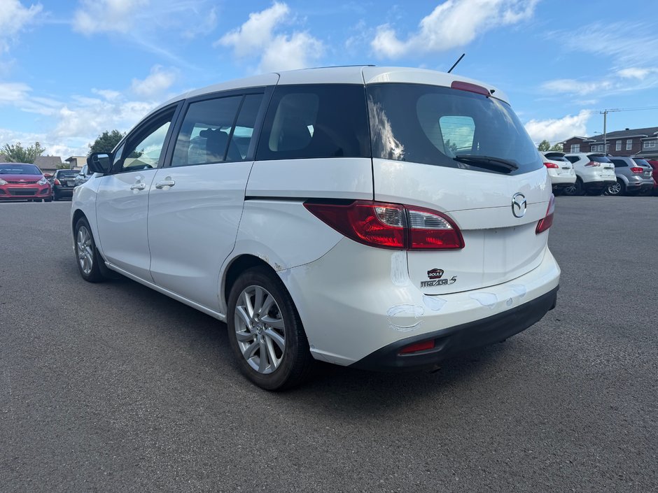 Mazda 5 GS 2012-5