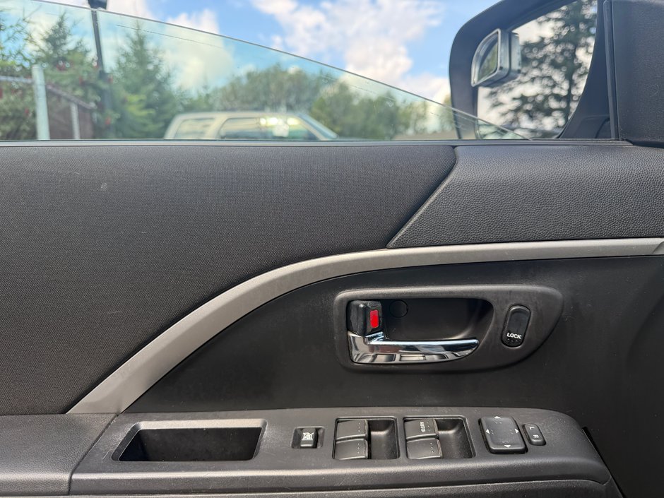 Mazda 5 GS 2012-9