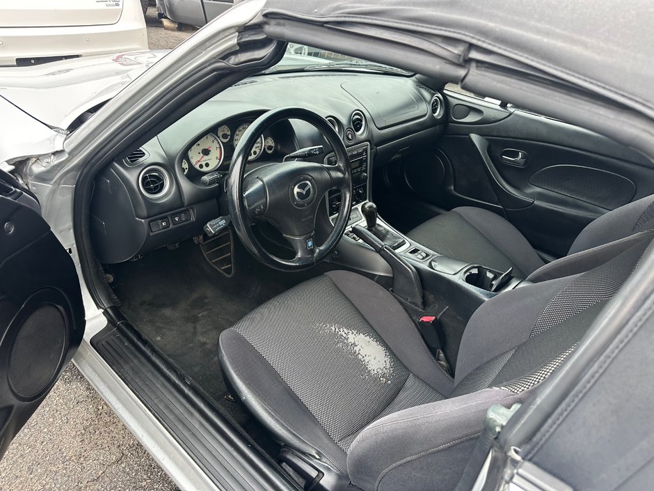 2003 Mazda MX-5 Miata-11