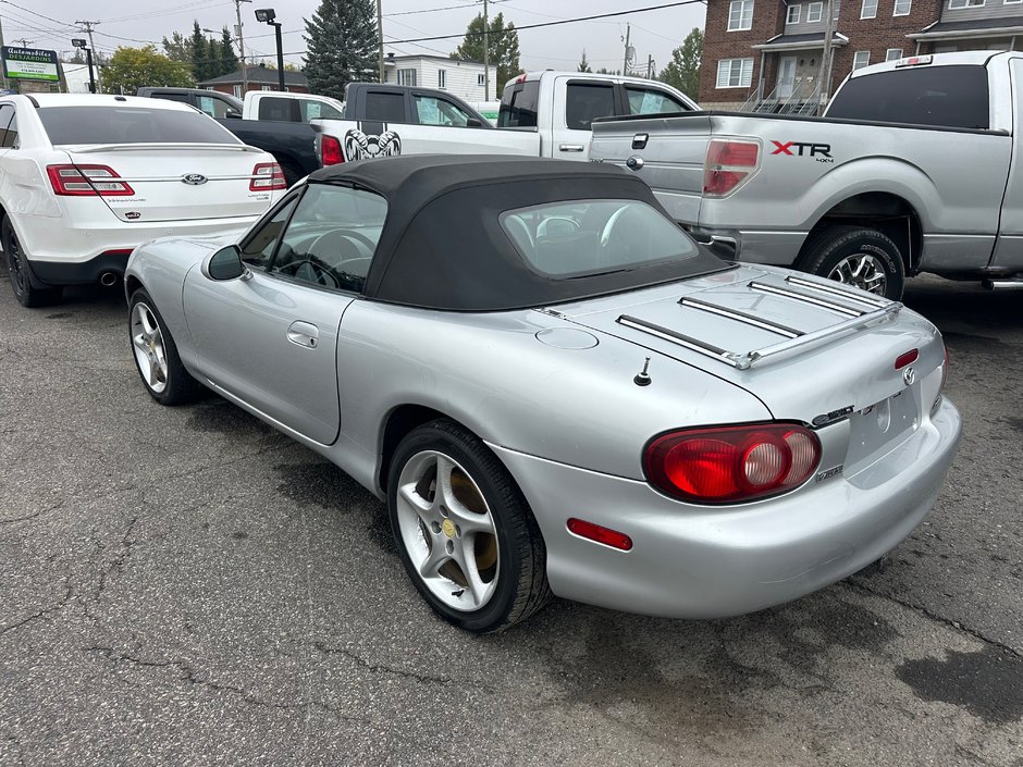 2003 Mazda MX-5 Miata-3