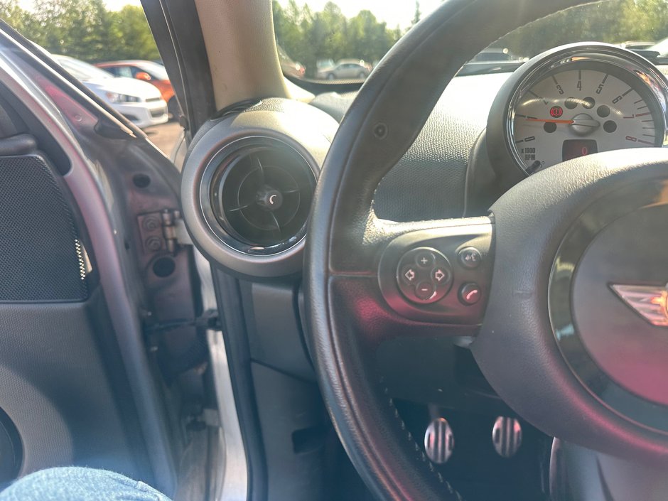 2012 MINI Cooper Countryman S-9