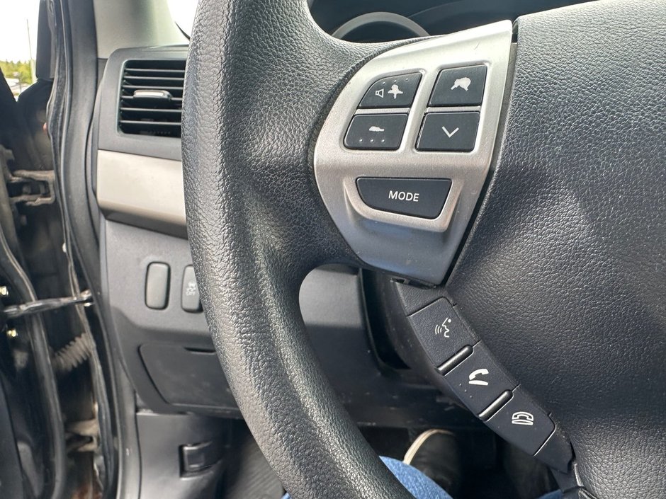 Mitsubishi Lancer SE 2012-10