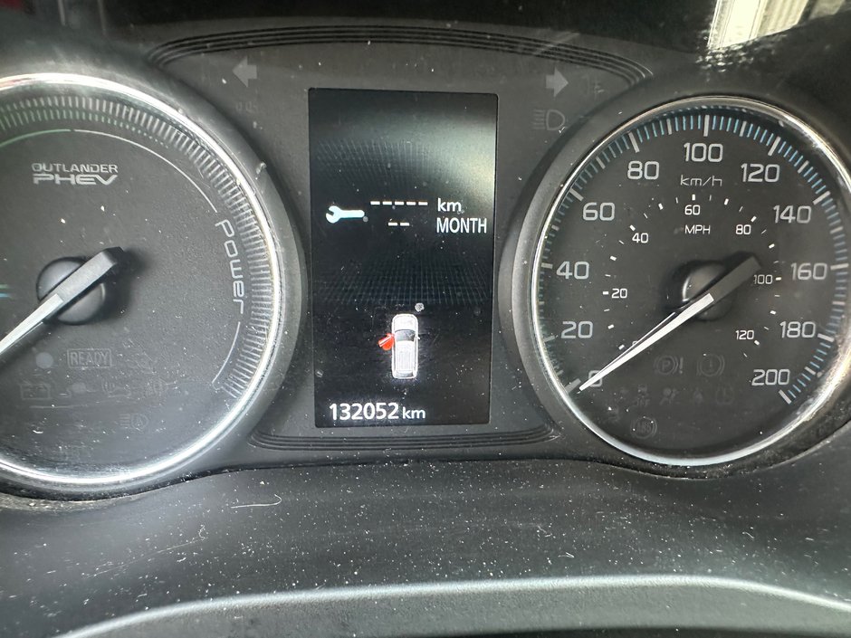2020 Mitsubishi Outlander PHEV AWD-17