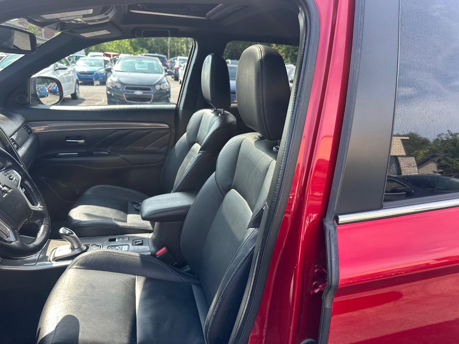 2020 Mitsubishi Outlander PHEV AWD-7