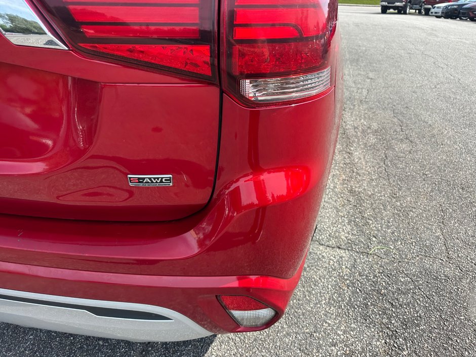 2020 Mitsubishi Outlander PHEV AWD-5