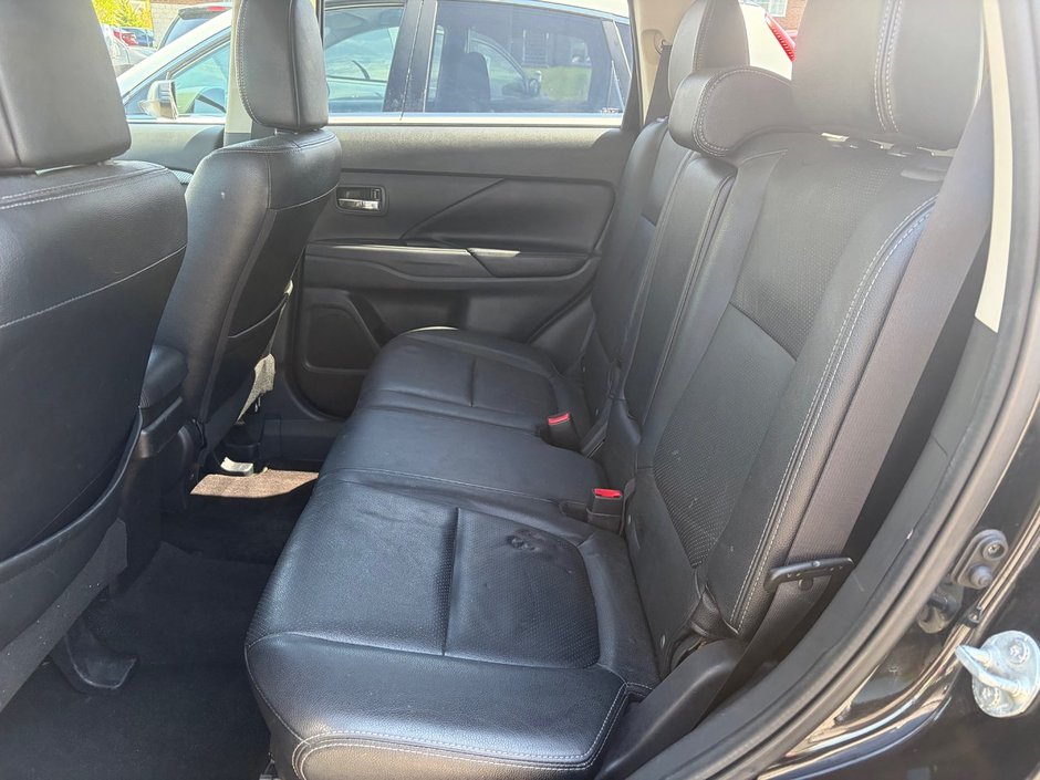 Mitsubishi Outlander GT AWD 2015-7