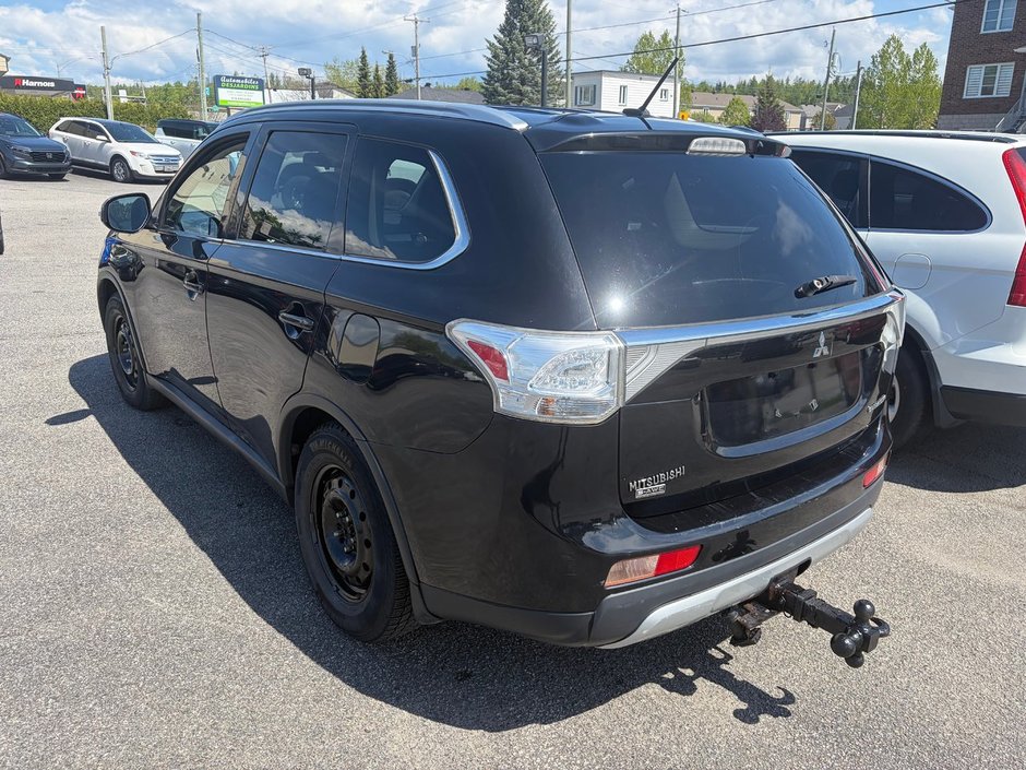 Mitsubishi Outlander GT AWD 2015-3