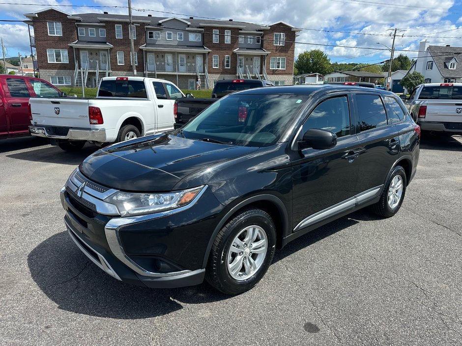 2019 Mitsubishi Outlander AWD-1