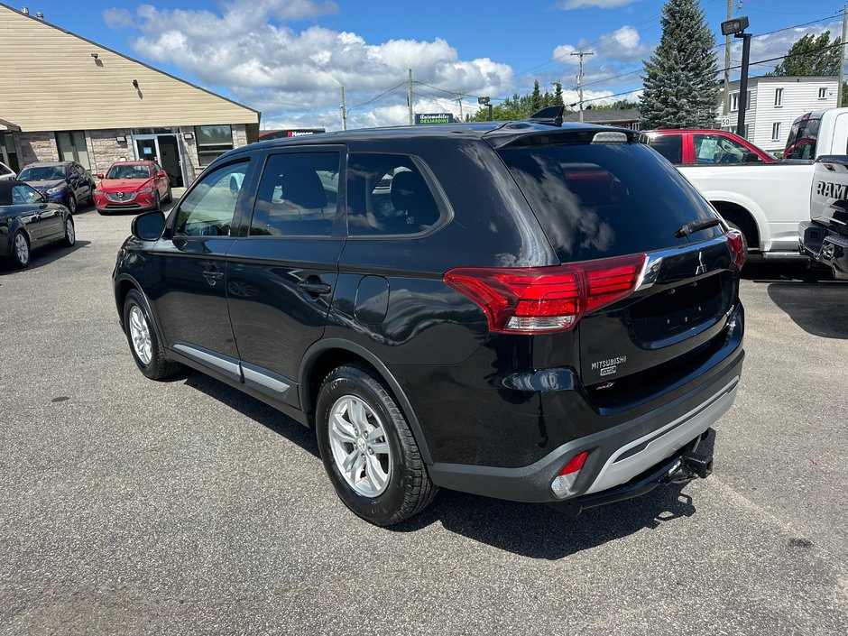2019 Mitsubishi Outlander AWD-3